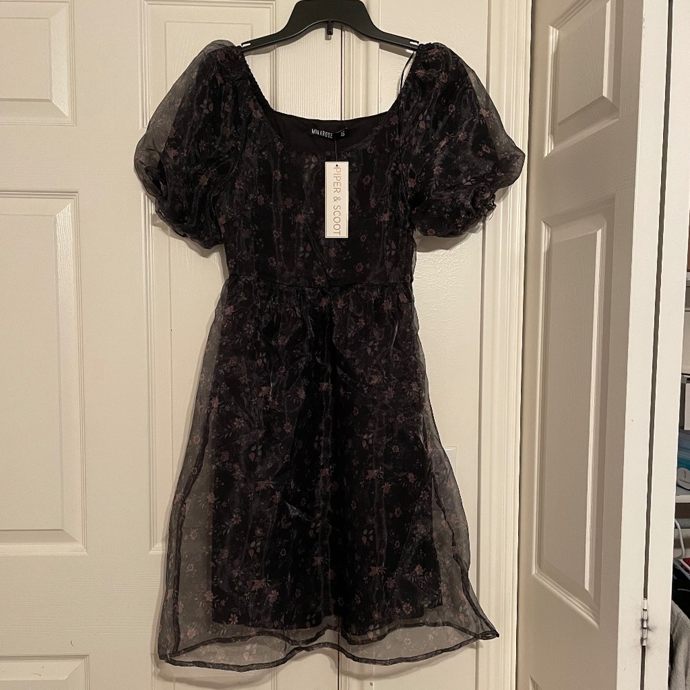 Piper & Scoot Black Foral Puff Sleeve Dress